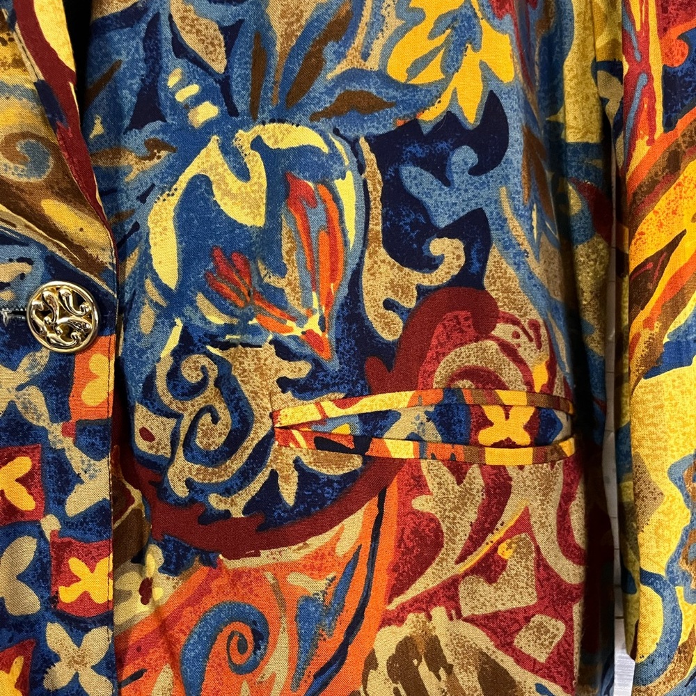 Intriguing Threads Colorful Fall blazer size M
W8 - Picture 4 of 7